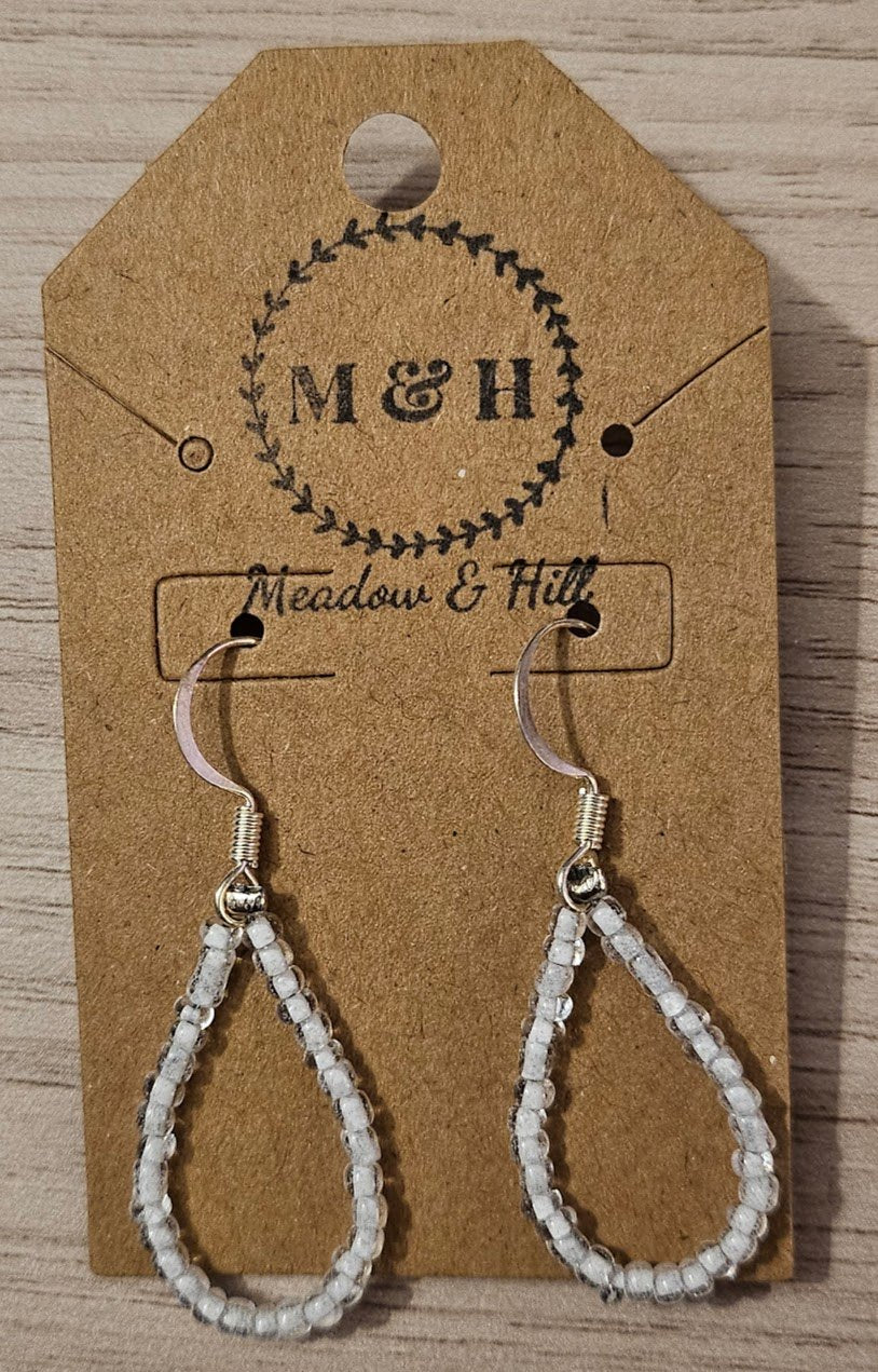 Meadow & Hill Earrings Transparent White