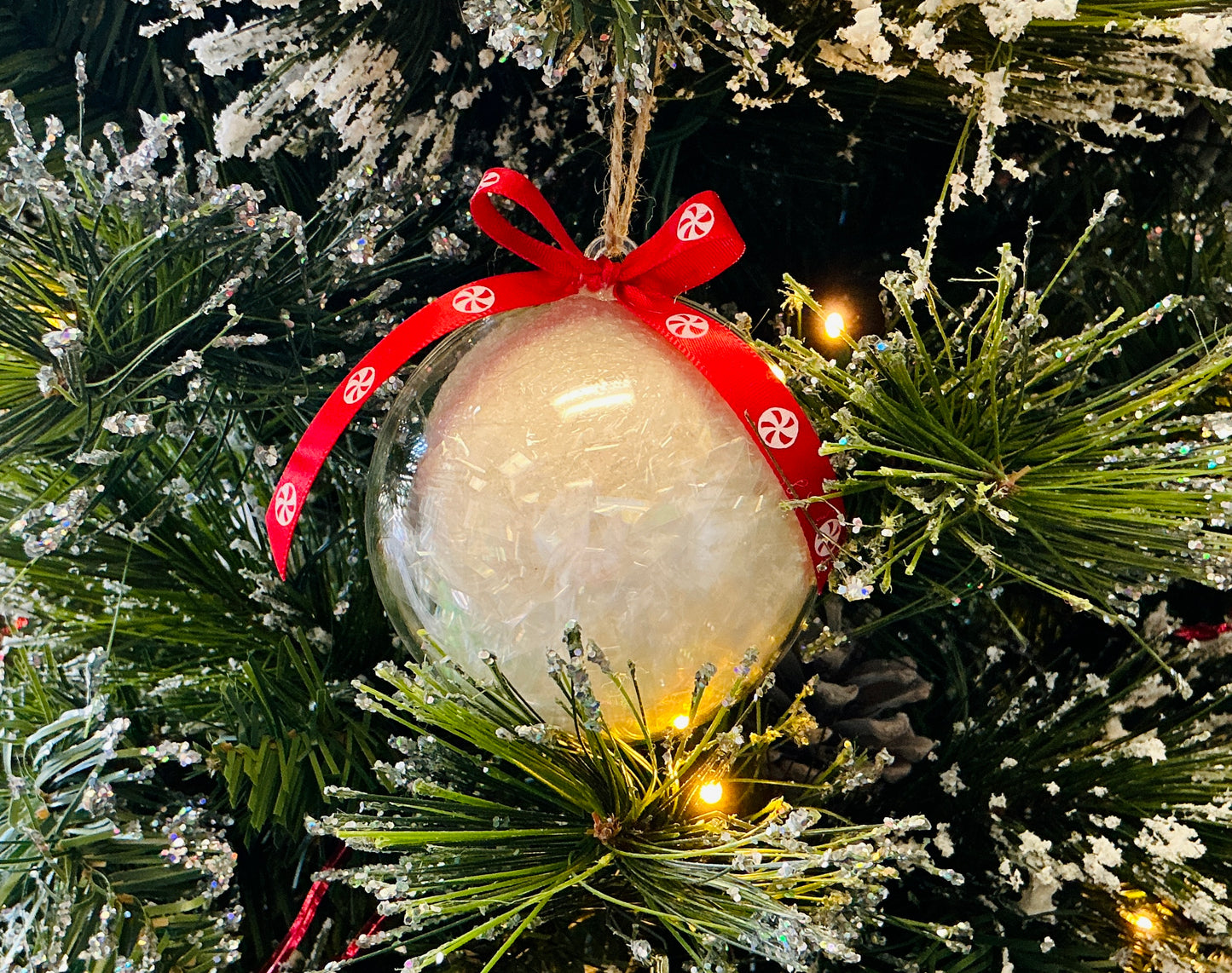 Oatmilk & Honey Bath Bomb Ornament