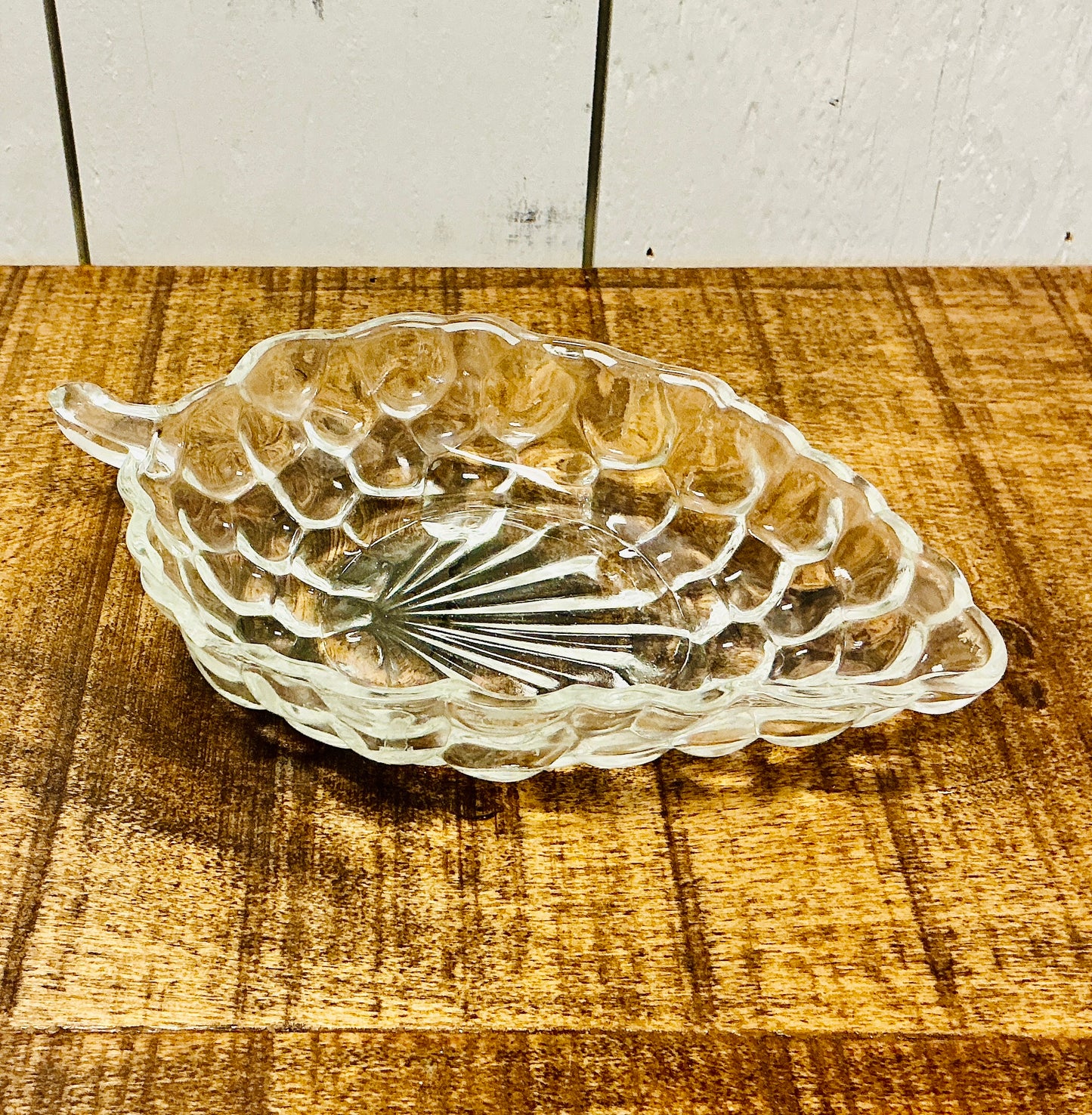 Vintage Anchor Hocking Clear Glass Grape Cluster Dish