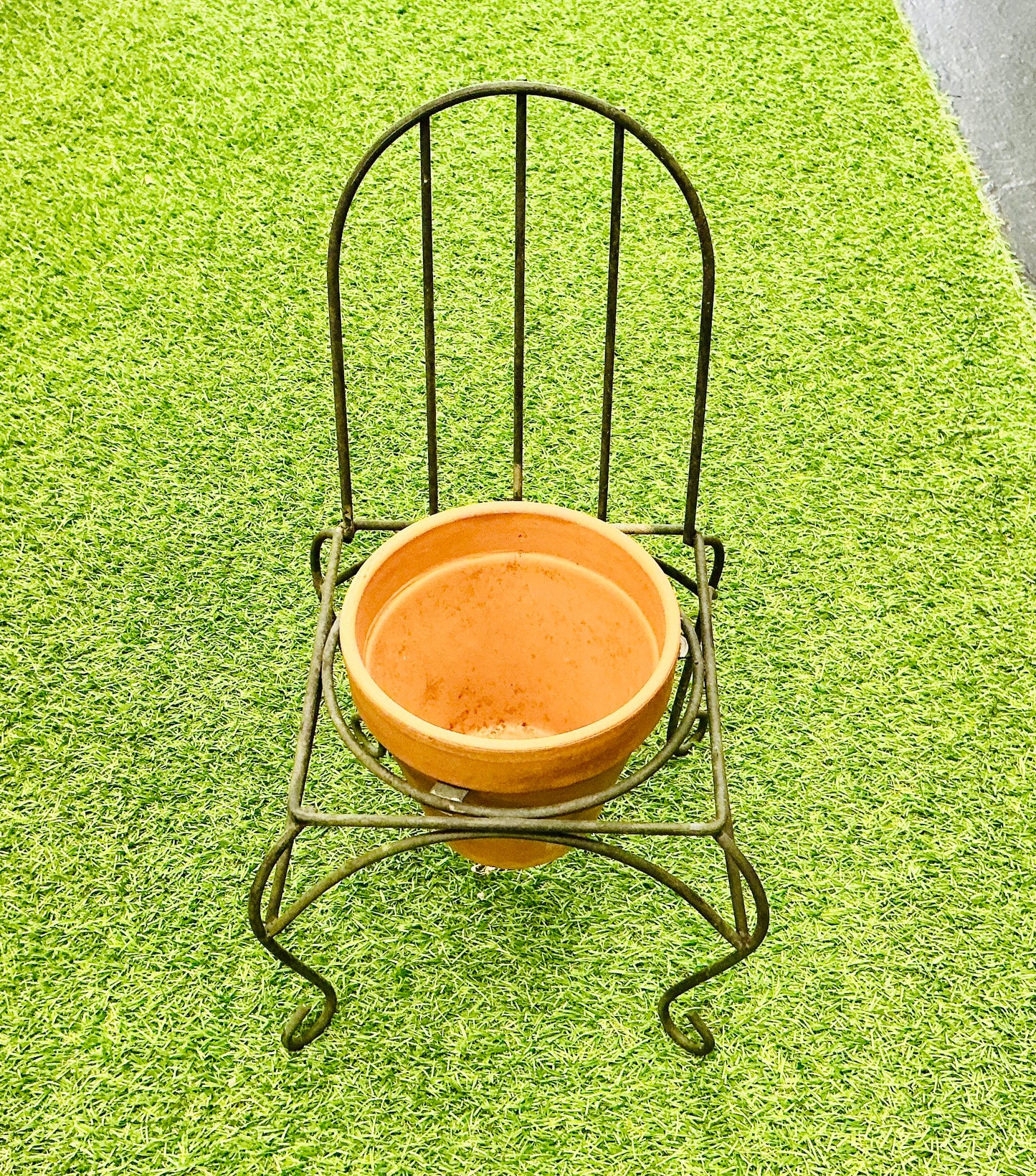 Metal Chair-Shaped Plant Stand