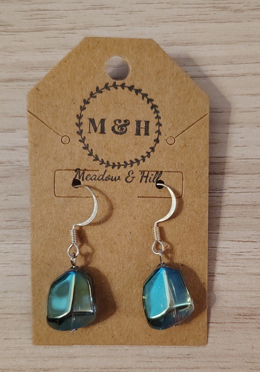 Meadow & Hill Earrings Irridescent Green