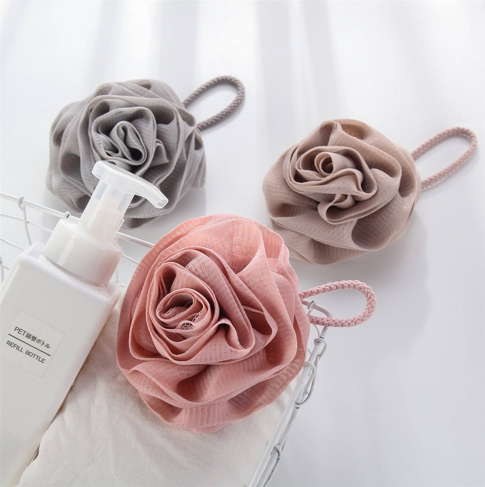 Rose-Shaped Bath Pouf