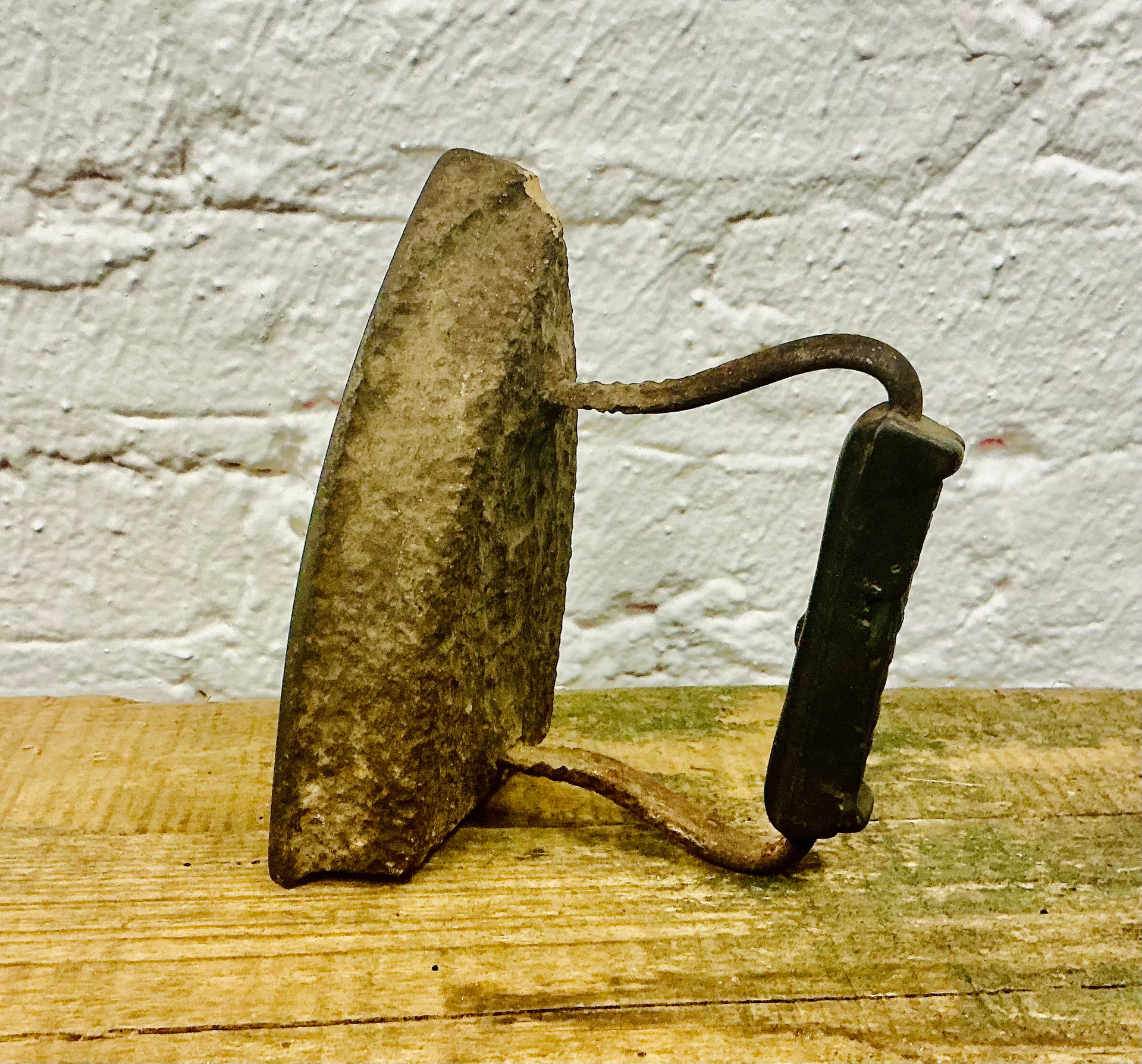 Antique Cast Iron Household Iron