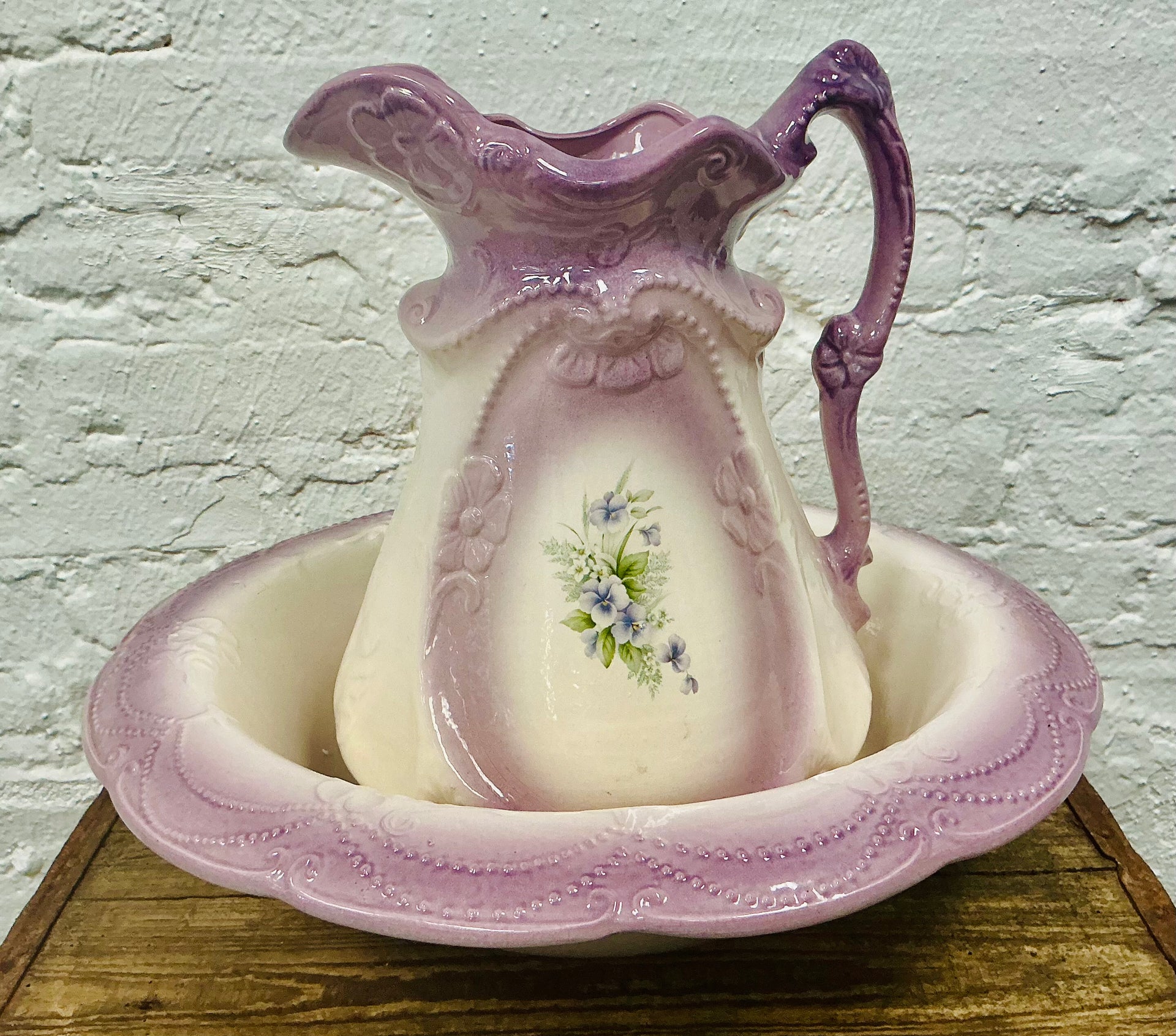 Antique Lavender Pitcher & Wash Basin Set