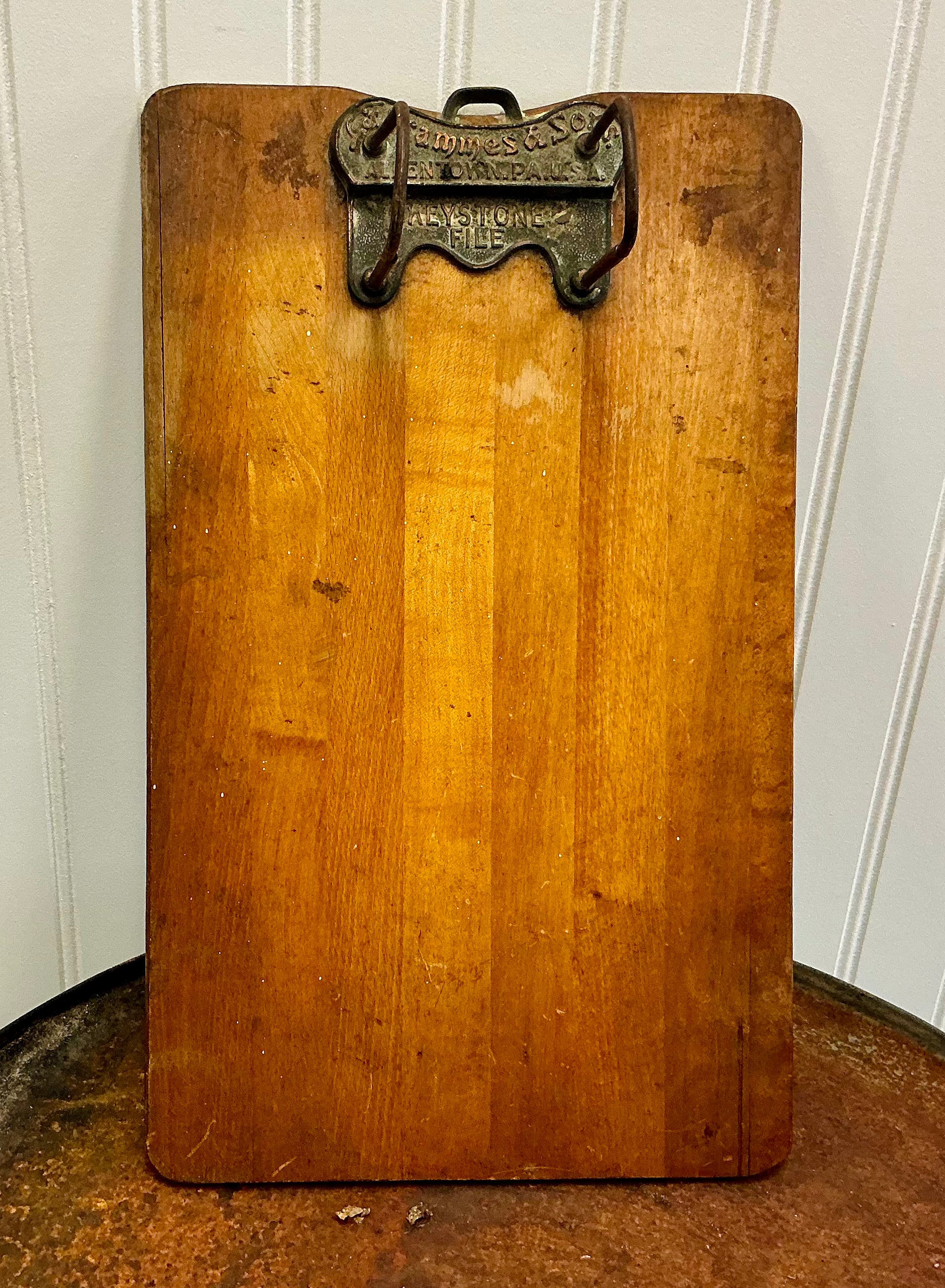 Vintage Wood Clipboard with Metal Rings