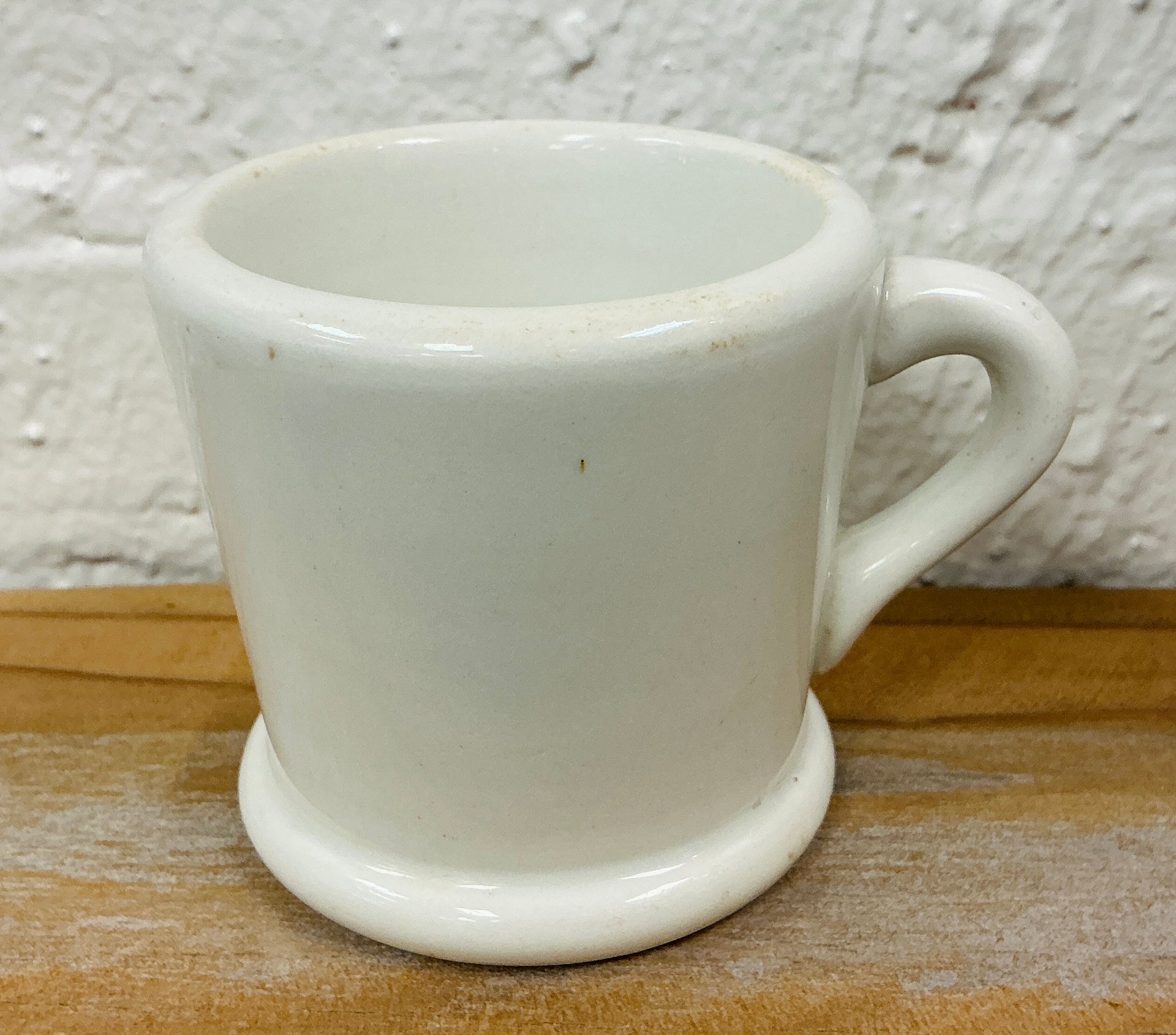Antique Derwood W.B. Ofonde 921C Shave Mug