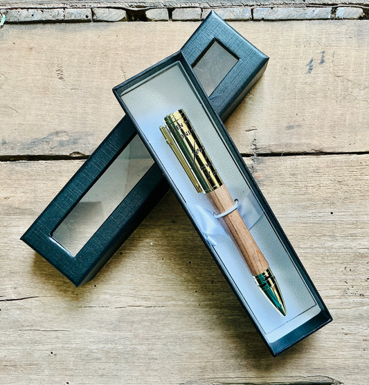 Footprints in the Sand Pen Natural wood and gold