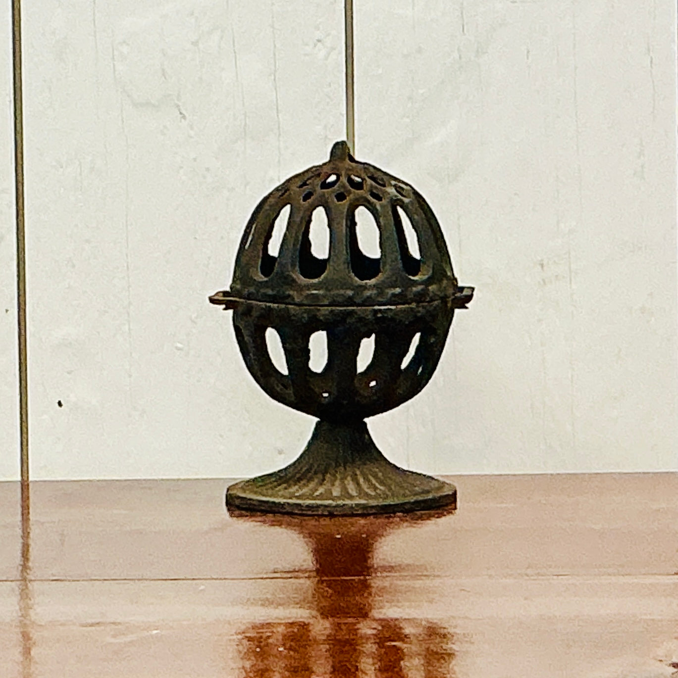 Vintage Cast Iron String or Twine Holder