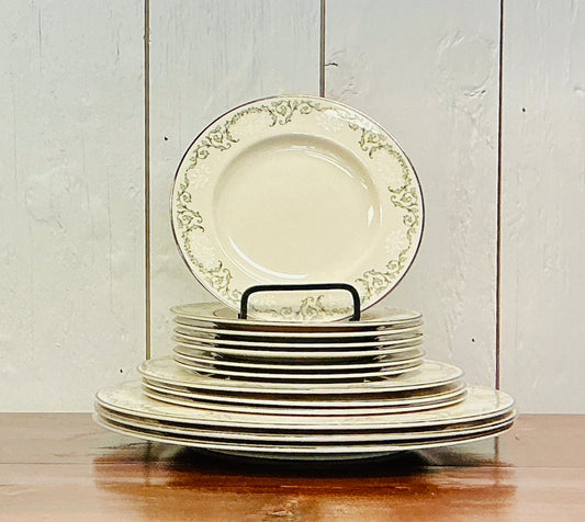 Vintage Pickard China Cameo Plate Set
