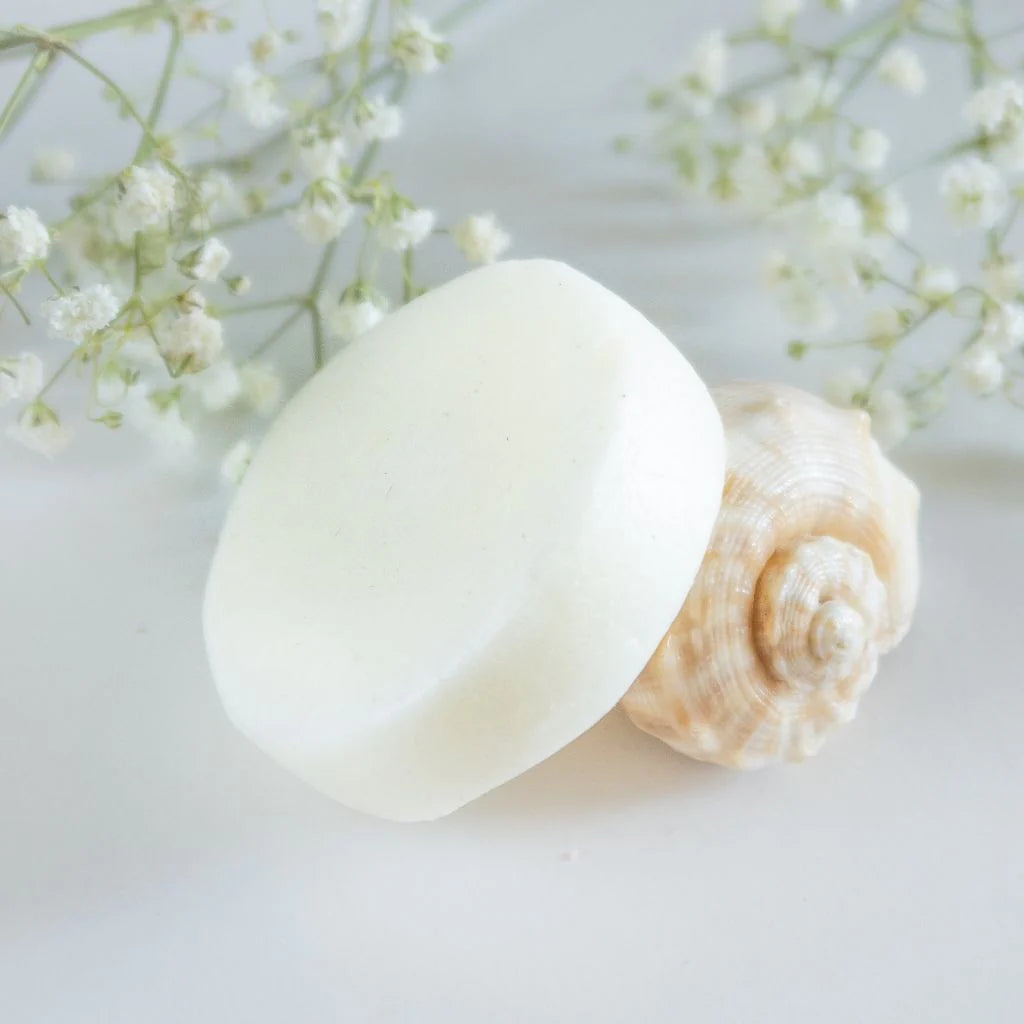Peppermint Shine conditioner bar by Humby Organics, a vegan cooling conditioner bar for itchy scalps