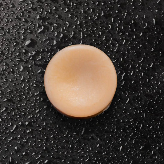 Sandalwood Serenity conditioner bar by Humby Organics, a vegan zero-waste sandalwood and lavender conditioner bar