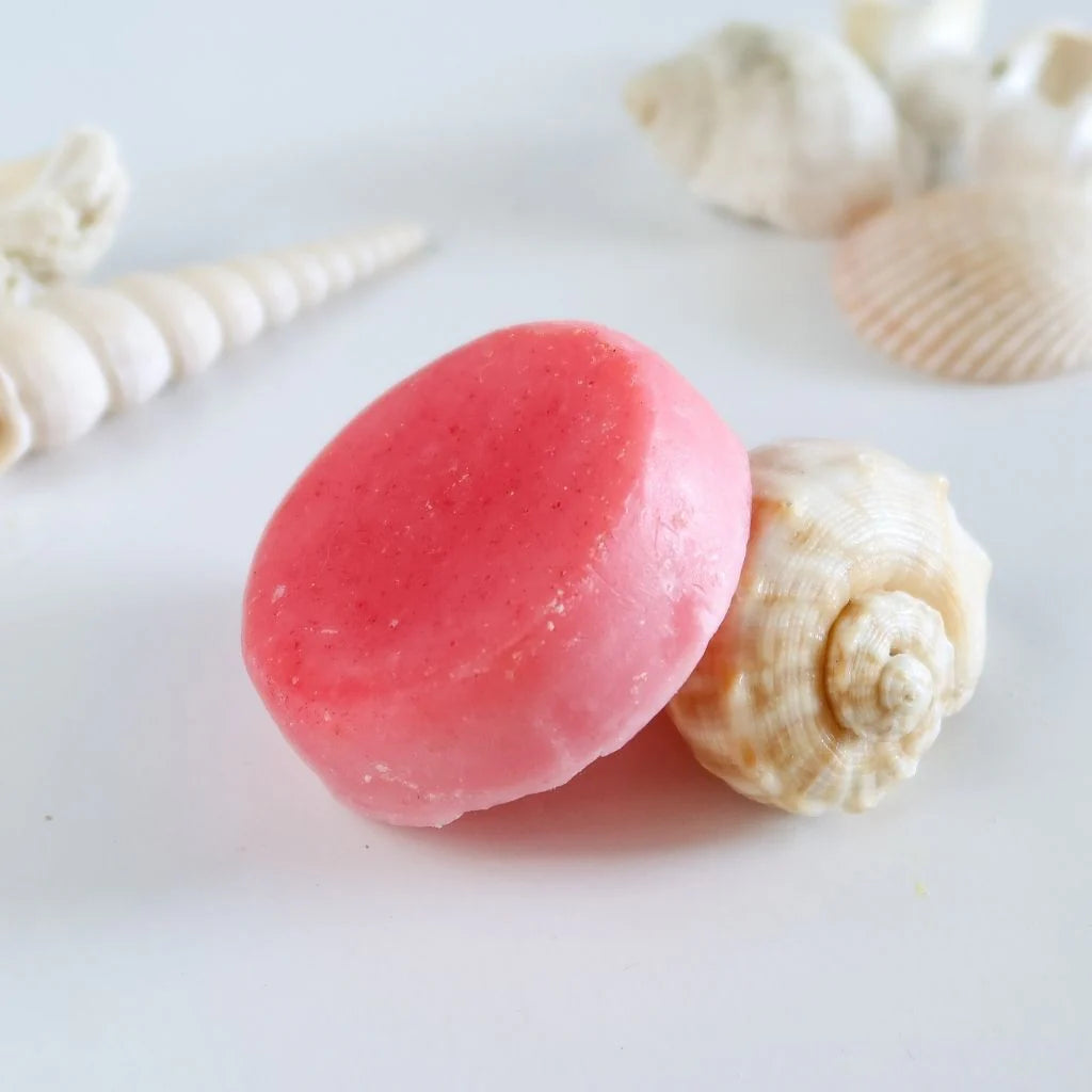 Pink Hibiscus conditioner bar by Humby Organics, a vegan plastic-free conditioner bar for oily hair